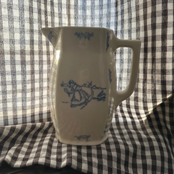 Antique pitcher - Picture 2 of 4